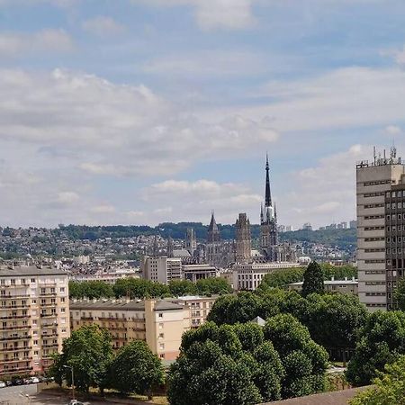 Spacieux F4 Avec Vue Panoramique Et 2 Places De Parking Rouen Dış mekan fotoğraf